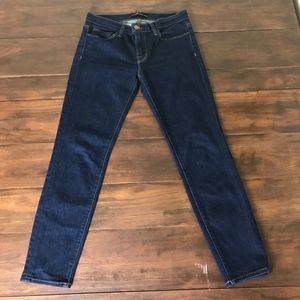 J Brand Mid-rise Capri in Pure size 27